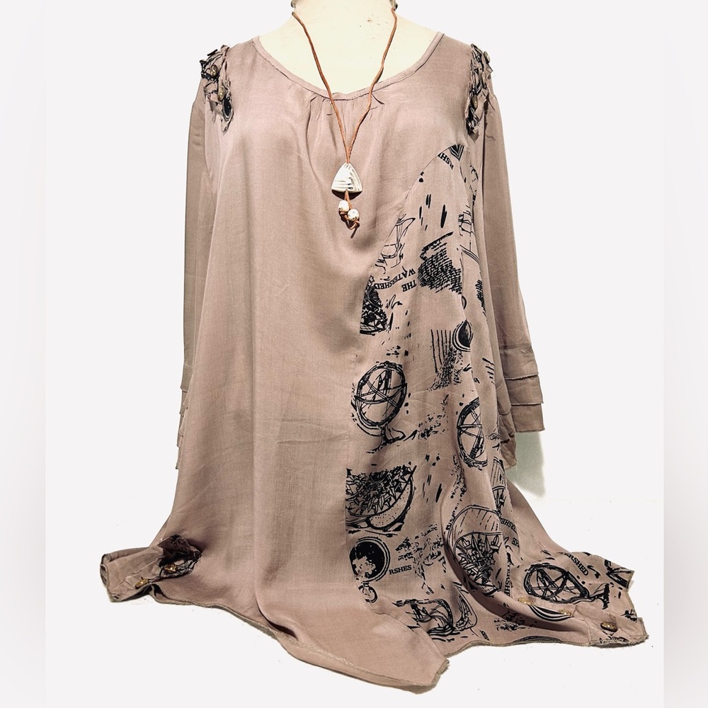 Asymmetrical Lagenlook Silky Print Tunic Top